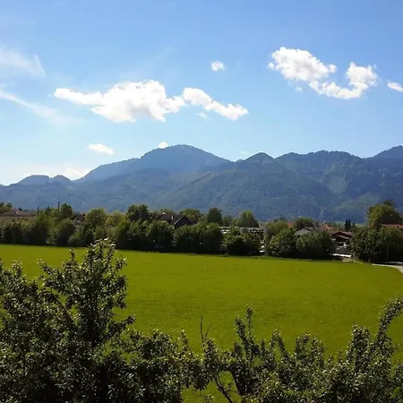 In Mit Garten Und Grill Übersee